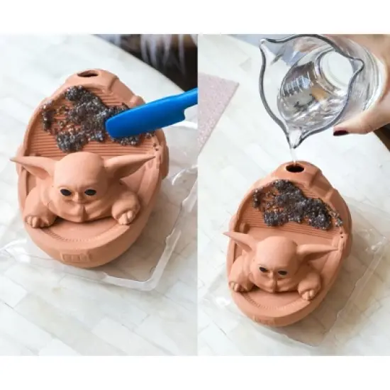 Joseph Enterprises, Inc Star Wars: The Mandalorian The Child Baby Yoda Chia Pet Decorative Planter image {3}