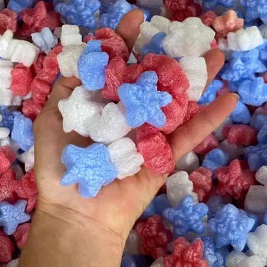 UOFFICE Star-Shaped Plant-Based Low-Priced Packing Peanuts 1.5 CU. FT. 1-Pack image {2}