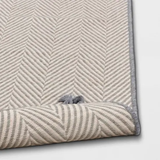 5' x 7' Herringbone Outdoor Rug Ivory/Cashmere Gray - Threshold&trade; designed with Studio McGee image {3}