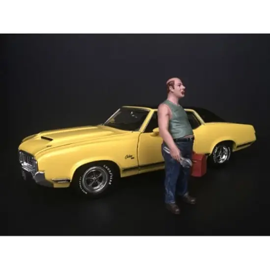 Sam with Tool Box Figurine for 1/18 Scale Models by American Diorama image {1}