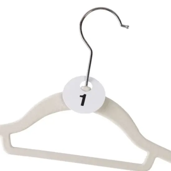 Juvale 2 Sets of Round Numbered Tags 1-300, Double-Sided Plastic Coat Check Tickets, 600 Pieces Total image {6}