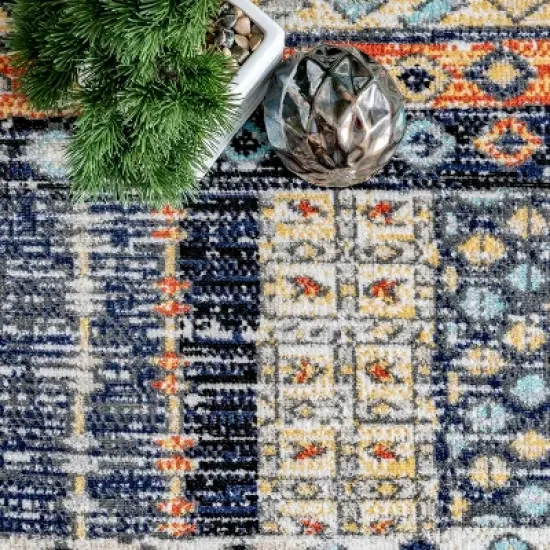 nuLOOM Taliyah Faded Bohemian Fringed Indoor/Outdoor Area Rug image {5}