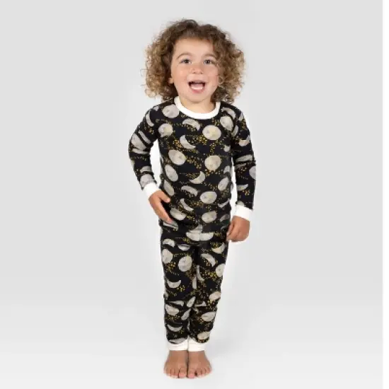 Burt's Bees Baby&reg;&nbsp;Toddler 2pc  Organic Cotton Tight Fit Pajama Set image {2}