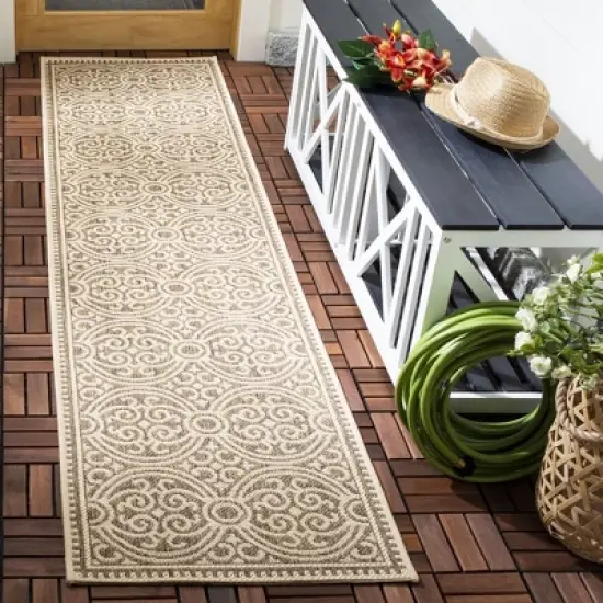 Beach House BHS134 Power Loomed Rug - Safavieh image {1}