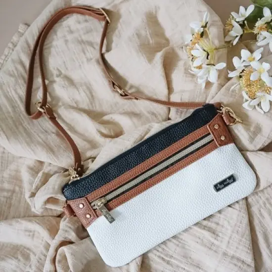 Itzy Ritzy Boss Pouch - Coffee & Cream image {2}