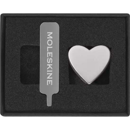 Moleskine Heart Pin Silver image {3}