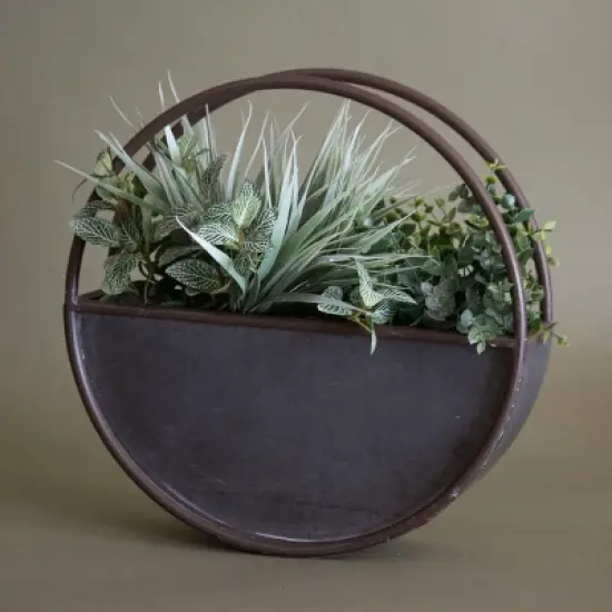 Round Metal Wall Planter - Foreside Home & Garden image {4}