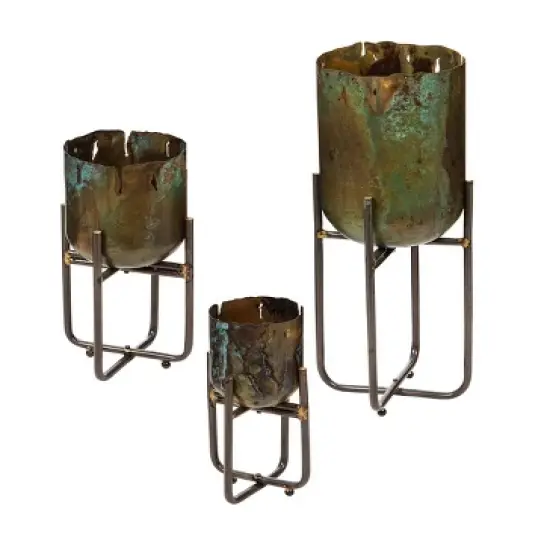 Plow & Hearth Distressed Metal Raised Planters, Set of 3 image {1}