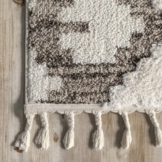 nuLOOM Amalia Southwestern High Low Shaggy Tassel Area Rug image {4}