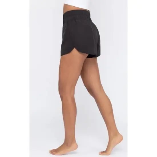 Yogalicious Radiant Commuter Woven High Waist Running Short with Split Hem image {2}