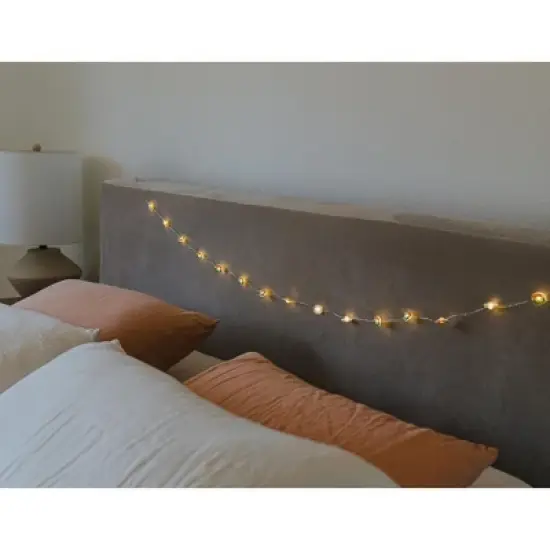 Silver Buffalo Friends Central Perk 7-Foot Indoor String Lights image {7}