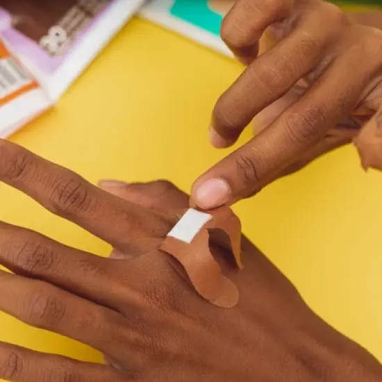 TruColour Skin Tone Shade Knuckle Bandages, Brown image {3}