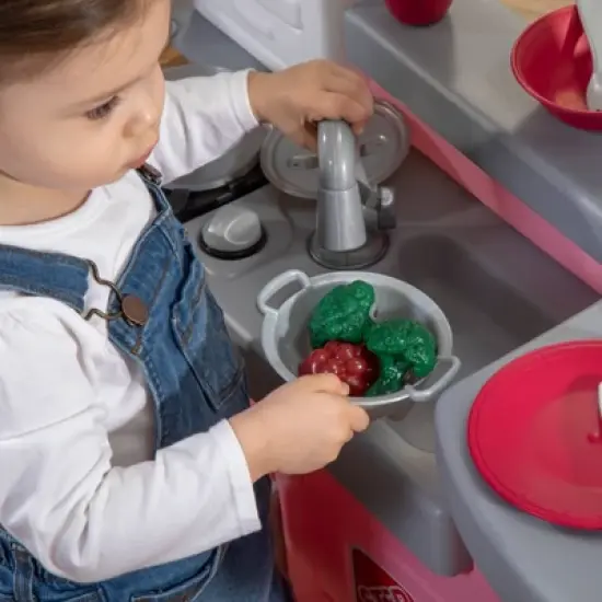 Step2 Love to Entertain Kitchen - Pink image {16}