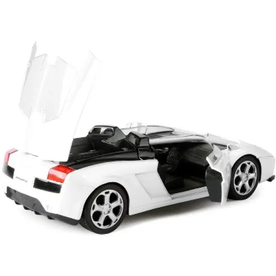 Lamborghini Concept S White 1/24 Diecast Car Model by Motormax image {2}