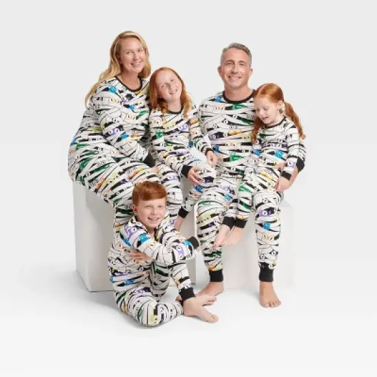 Men's Glow-In-The-Dark Mummy Halloween Matching Family Pajama Set - Hyde & EEK! Boutique&trade; White image {3}