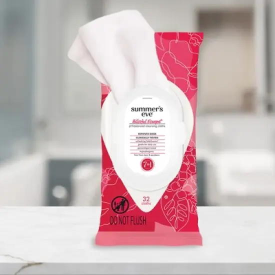 Summer's Eve Blissful Escape Feminine Cleansing Wipes image {1}