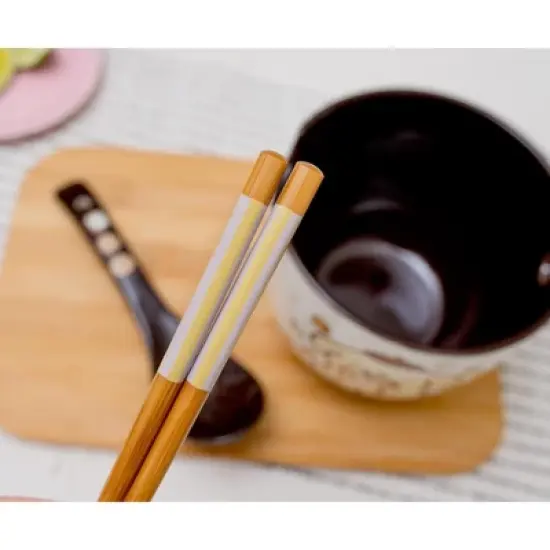 Silver Buffalo Sanrio Pompompurin 20-Ounce Ramen Bowl With Chopsticks and Spoon image {6}