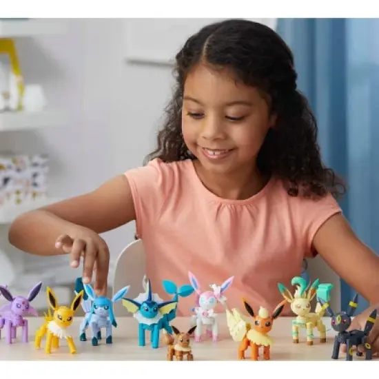 MEGA Pok&eacute;mon Eevee Evolution Building Set - 470pcs image {2}
