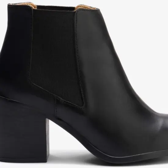Nisolo Sustainable Women's Heeled Chelsea Boot image {7}