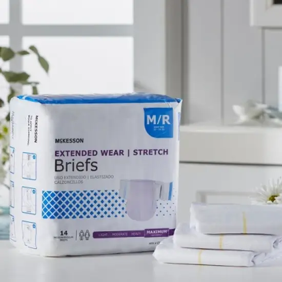 McKesson Extended Wear Stretch Briefs, Incontinence, Maximum Absorbency, Unisex, Medium, 14 Count, 1 Pack image {4}