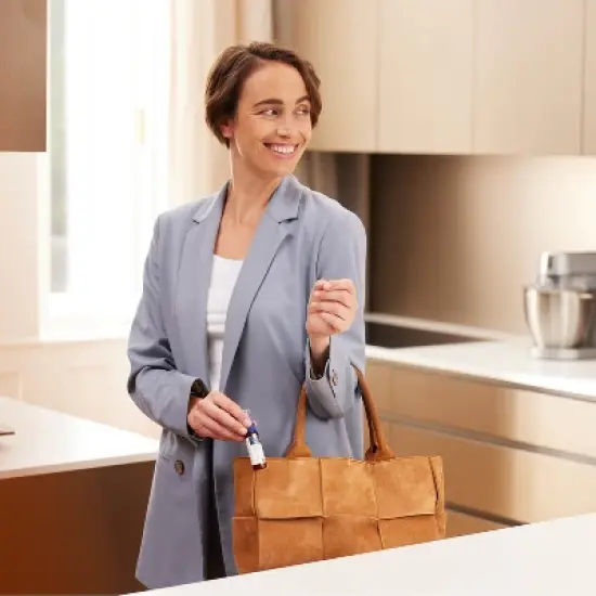 Manuka Health Manuka Honey & Propolis Throat Spray, .67 fl oz, Protects & Freshens, With MGO 400+ Manuka Honey & New Zealand Propolis image {7}