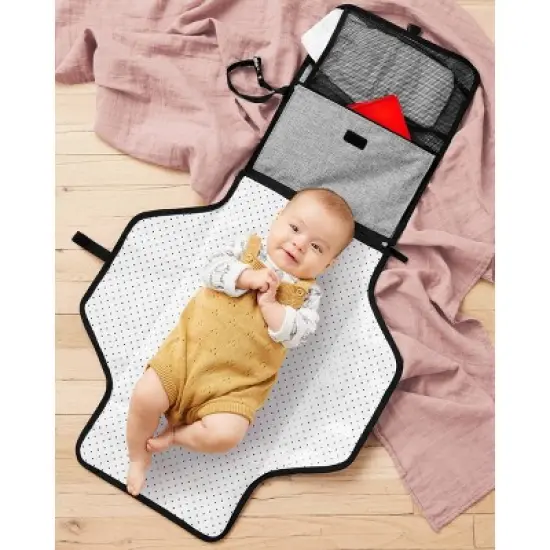 Skip Hop Pronto Baby Changing Station & Diaper Clutch image {3}