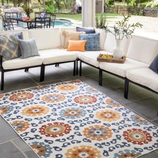 nuLOOM Indoor/Outdoor Transitional Aurora Patio Area Rug image {3}