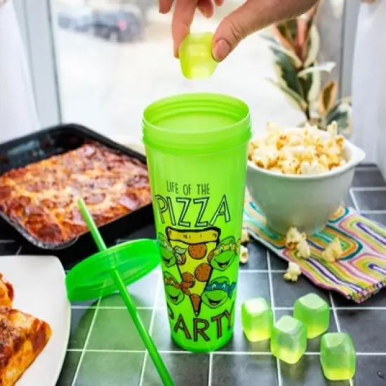 Silver Buffalo Teenage Mutant Ninja Turtles "Pizza Party" Color-Changing Plastic Tumbler image {3}