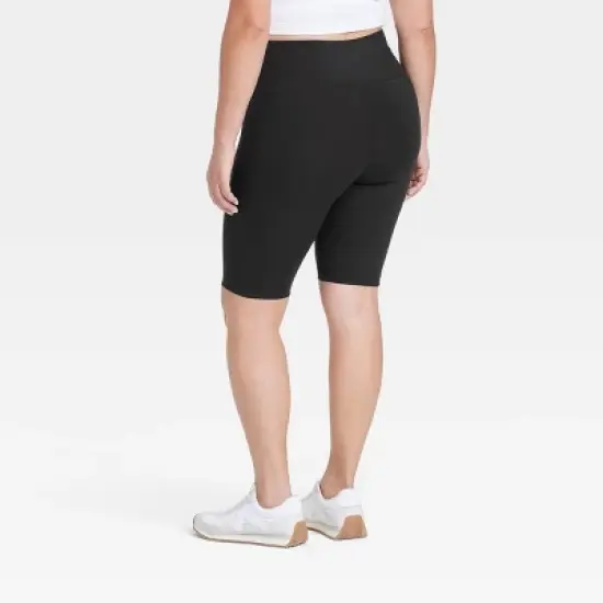 Women&rsquo;s Dynamic Flex High-Rise Bike Shorts 10" - All In Motion&trade; Black image {3}