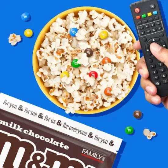 M&M's Family Size Milk Chocolate Candy - 18oz image {3}