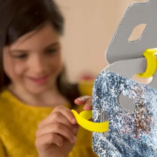 HearthSong 16-Panel Castle Fantasy Forts Kit Indoor Building Kit for Kids image {2}