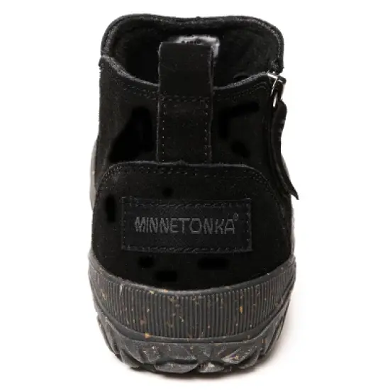 Minnetonka Women's North Zip Boots image {3}