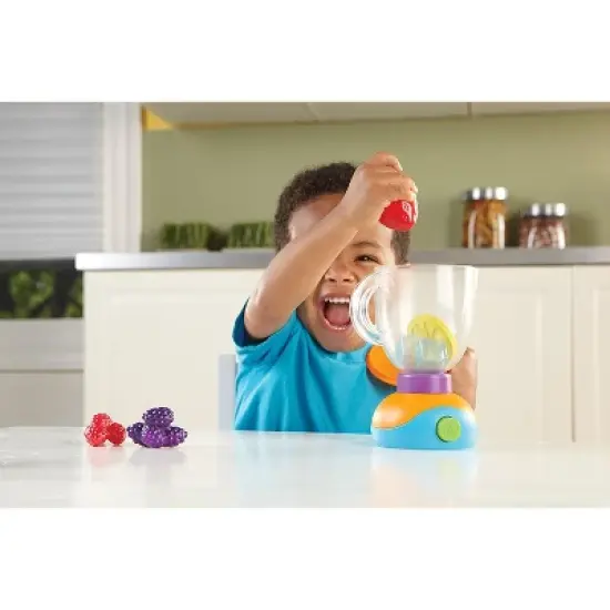 Learning Resources New Sprouts Smoothie Maker!, 9 Pieces, Ages 2+ image {3}