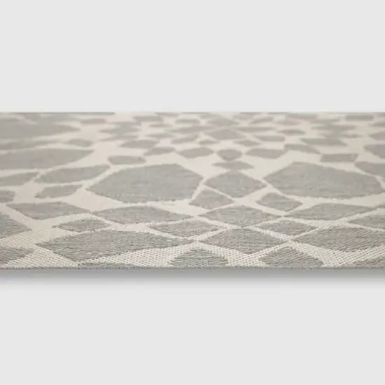 5' x 7' Medallion Outdoor Rug Gray - Threshold&trade; image {3}