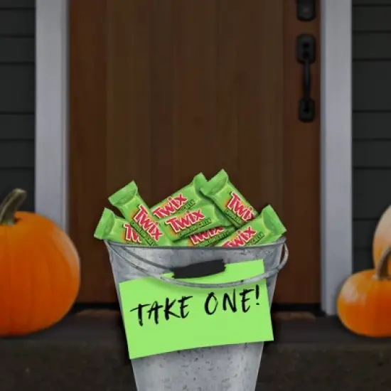 Twix Halloween Ghoulish Green Caramel Cookie Chocolate Bars Fun Size - 9.79oz image {5}