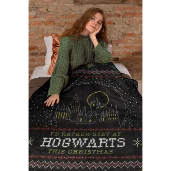 Harry Potter I'd Rather Stay At Hogwarts Holiday Plush Throw Blanket 46' x 60' image {4}