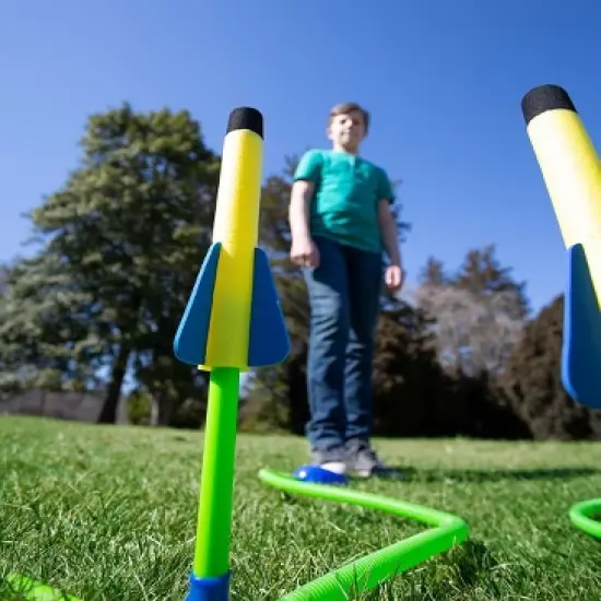 HearthSong Kids Stomp Backyard Launch Rocket Flyers, Set of Eight image {4}