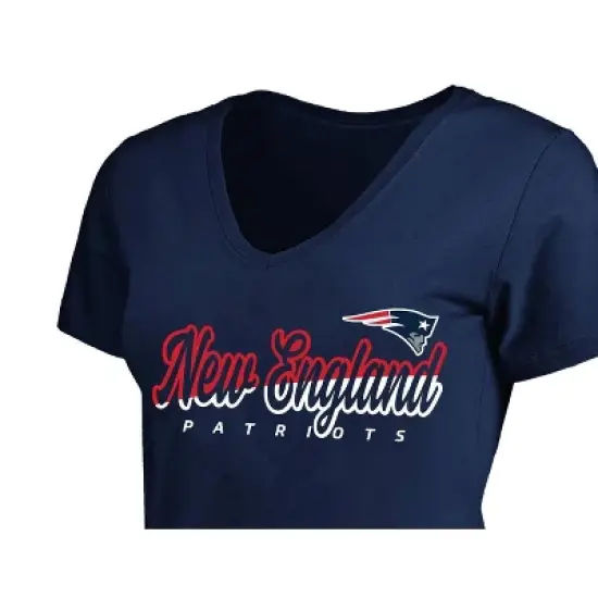 NFL New England Patriots Short Sleeve V-Neck Plus Size T-Shirt image {2}