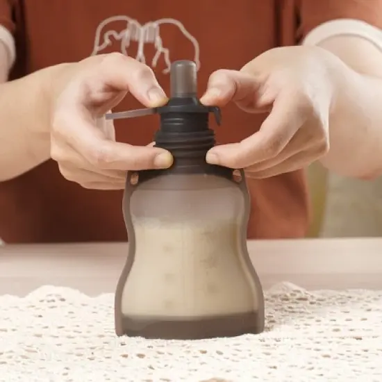 Haakaa Silicone Yummy Pouch Sippy Spout image {3}