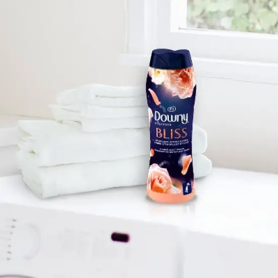 Downy Infusions Bliss Sparkling Amber & Rose In-Wash Scent Booster Beads image {3}