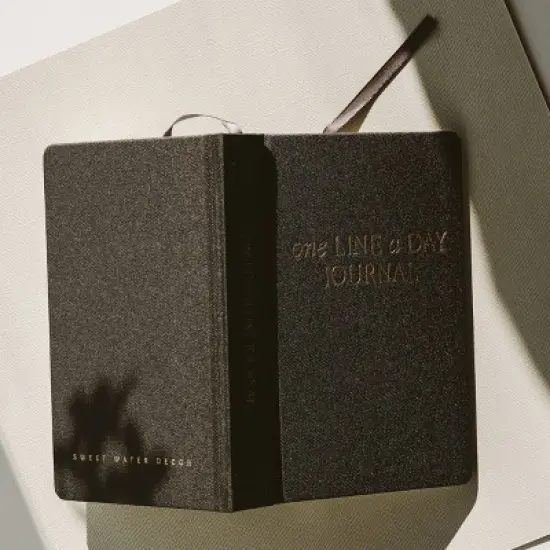 Sweet Water Decor One Line a Day Journal image {4}