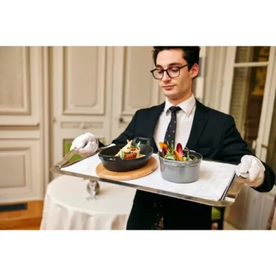 STAUB Cast Iron 14.5-inch X 11.2-inch Oval Baking Dish image {3}