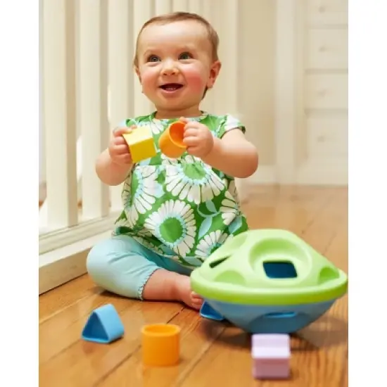 DUPC Green Toys: My First Shape Sorter image {6}