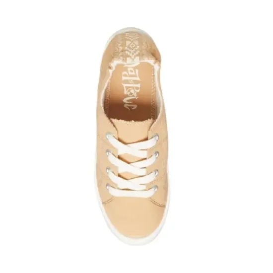 Mad Love Women's  Lennie Sneakers image {7}