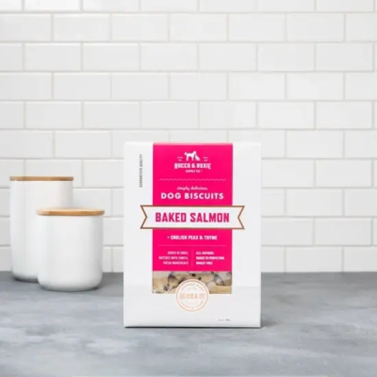 Rocco & Roxie Supply Co.Baked Salmon with English Peas and Thyme Dog Biscuits Dog Treats - 14oz image {1}