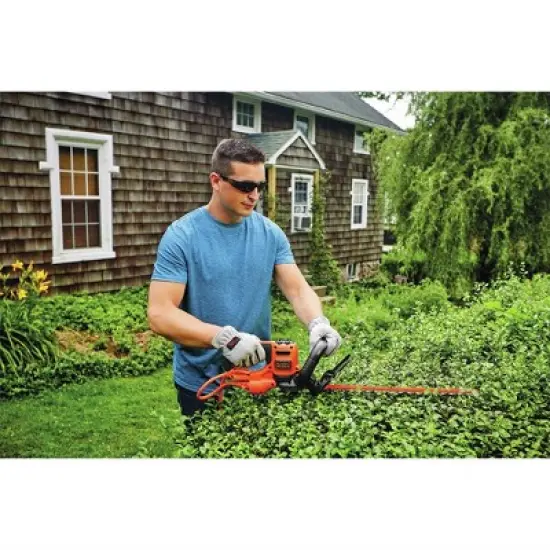 Black & Decker BEHT350 120V 4 Amp Brushed 22 in. Corded Hedge Trimmer image {4}
