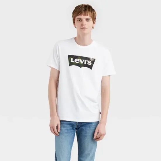 Levi's&reg; Men's Classic Fit Short Sleeve Logo Crewneck T-Shirt image {2}