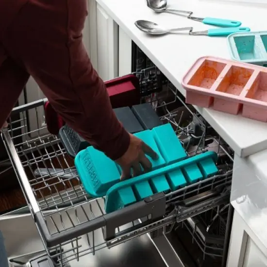 Souper Cubes Food Freezing Tray with Lid Aqua Blue: Silicone Freezer Tray, Stackable, Dishwasher & Oven Safe image {3}