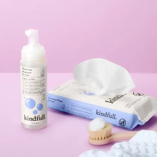 Fragrance Free Cat Grooming Wipes - 60ct - Kindfull&trade; image {1}