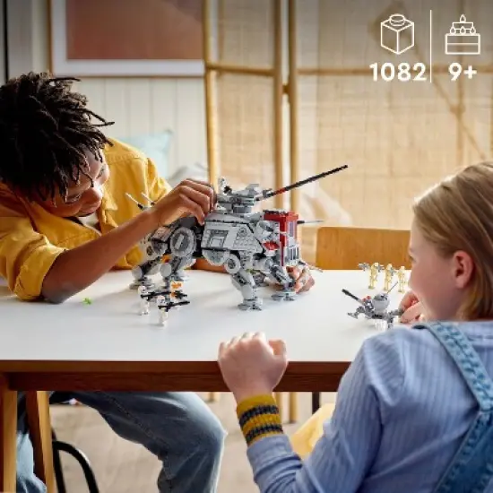 LEGO Star Wars AT-TE Walker Set with Droid Figures 75337 image {1}